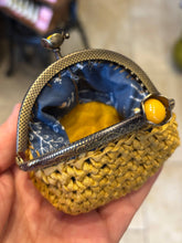 DIY Kiss Lock Clasp Change Purse (coming soon)