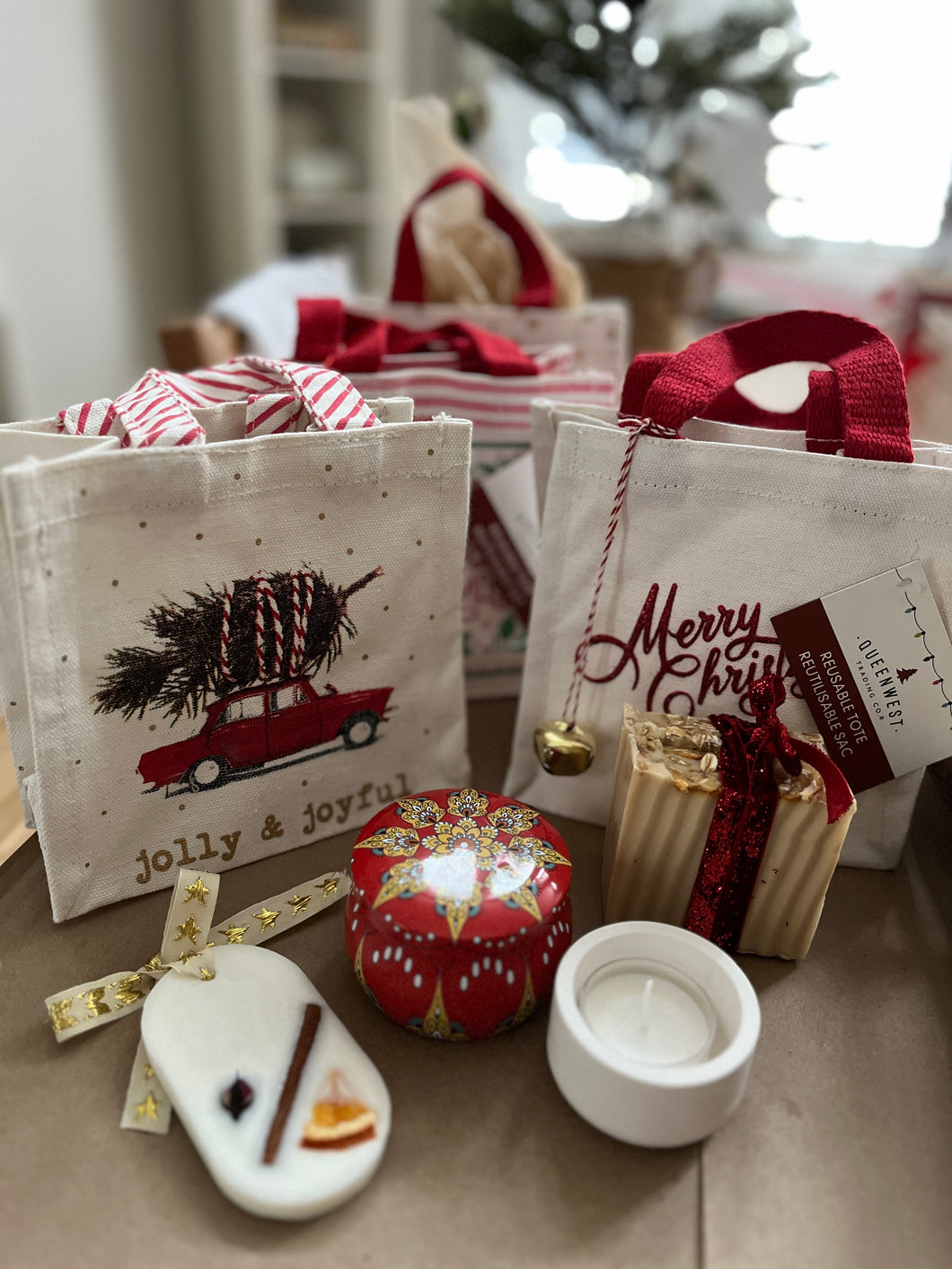 Holiday Cheer Gift Bags