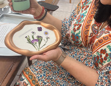 Paint & Pour: Holiday  Fundraiser SCNS
